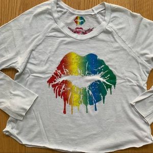 So Nikki Rainbow Lips tee